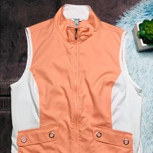 IZOD Golf Collection Zipper Women's Vest Size L.
